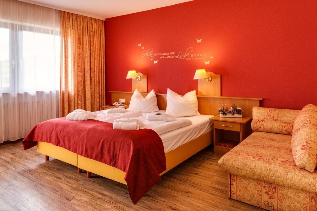 Hotel Die Kleine Blume Erfweiler ภายนอก รูปภาพ